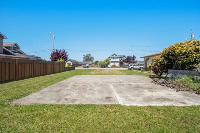 411 Belleville, Half Moon Bay CA: https://media.crmls.org/mediaz/51becf4e-a736-45f2-91fa-984ad5535682.jpg