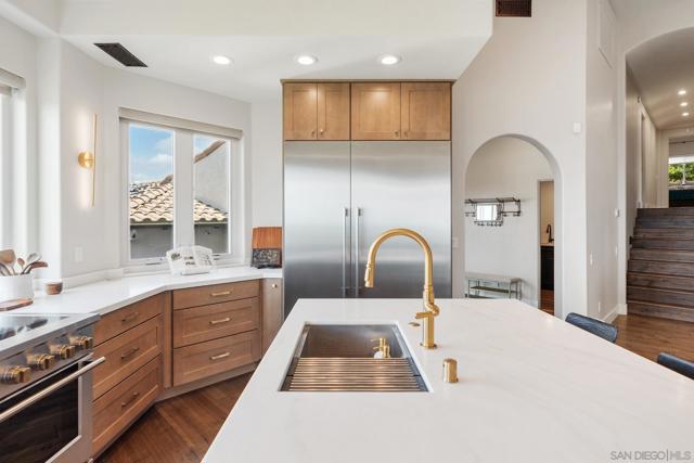 15484 Markar Rd, Poway CA: https://media.crmls.org/mediaz/51bf1133-2a57-4d44-97b2-0a226d8d07d2.jpg