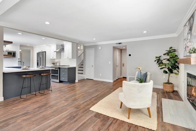 9068 Buckwheat St, San Diego CA: https://media.crmls.org/mediaz/51bff26a-049e-4450-88e7-db1301018f3f.jpg