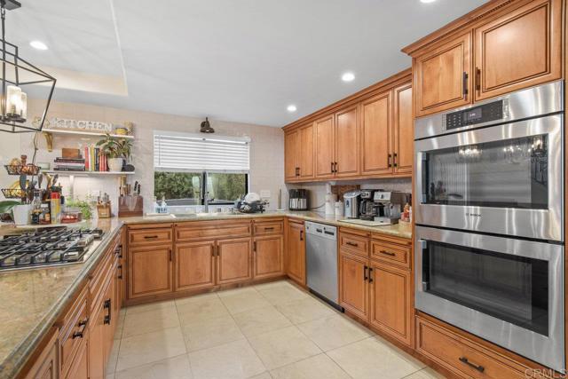 2044 Eula Lane, El Cajon CA: https://media.crmls.org/mediaz/51c07d91-c3b4-4af2-9e32-d45eaf00d5bf.jpg