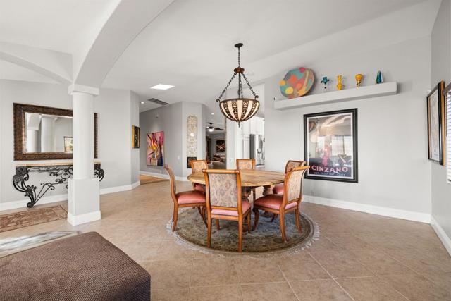 51425 Calle Quito, La Quinta CA: https://media.crmls.org/mediaz/51c11917-7372-407a-8d1b-2fab6cfd4080.jpg