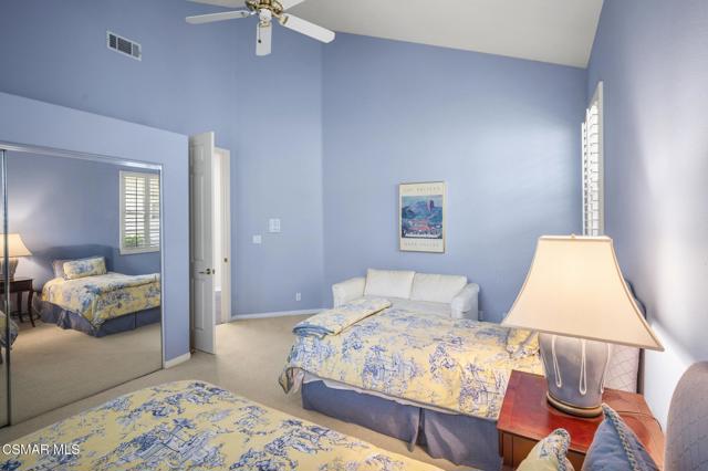 1662 E Janss Road, Thousand Oaks CA: https://media.crmls.org/mediaz/51c16548-1371-4154-a766-ac21d80b06f8.jpg