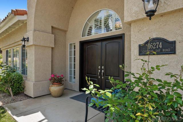 16274 COUNTRY DAY ROAD, Poway CA: https://media.crmls.org/mediaz/51c2075a-3a33-4561-971c-6e433a49fd0b.jpg