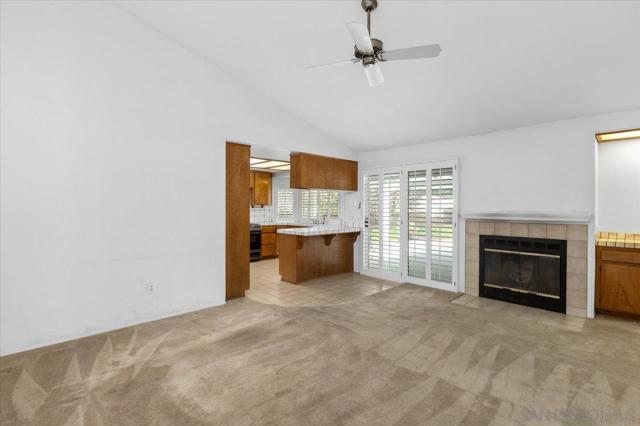815 Boyle Ave, Escondido CA: https://media.crmls.org/mediaz/51c30c98-3045-4bc6-aa16-42d317de2b9f.jpg