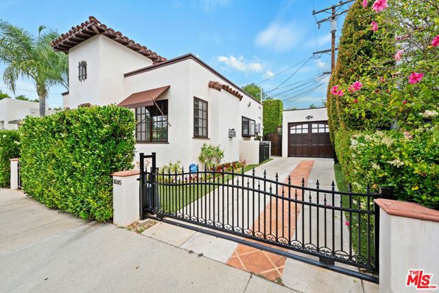 8265 Romaine Street photo 4