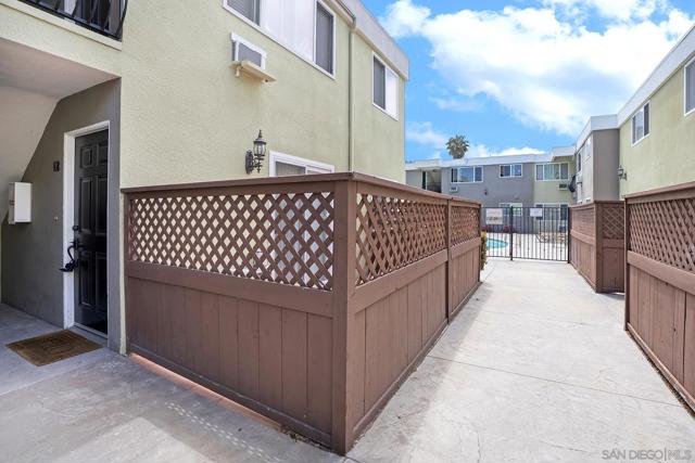 6602 Beadnell Way, San Diego CA: https://media.crmls.org/mediaz/51c531bd-a43e-4ac0-ba16-c990f953d0fe.jpg