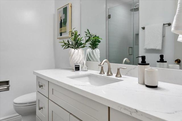 762 University Avenue, Palo Alto CA: https://media.crmls.org/mediaz/51c5cbe2-e7f5-4c3c-aa08-8c81b5c50116.jpg