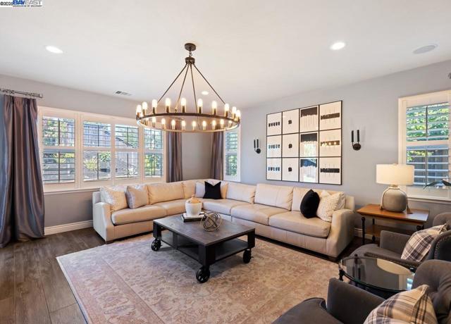 7563 Balmoral Way, San Ramon CA: https://media.crmls.org/mediaz/51c6ff5d-302f-4d3e-a8a4-4e133f72f7a5.jpg