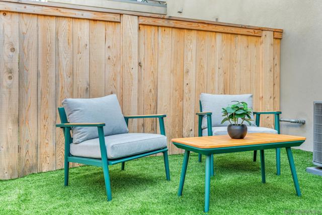 1343 Holly Ave, Imperial Beach CA: https://media.crmls.org/mediaz/51c8873a-88a6-4f7c-bf72-4ac19ddedeeb.jpg