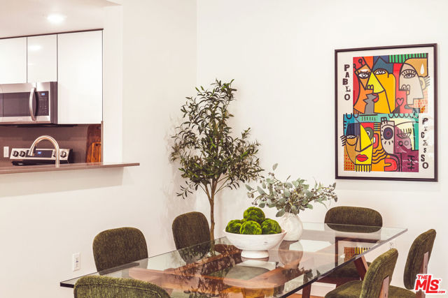 1759 N Gower Street, Los Angeles CA: https://media.crmls.org/mediaz/51c8b51b-2e54-4e7d-bcd9-365fc7238478.jpg
