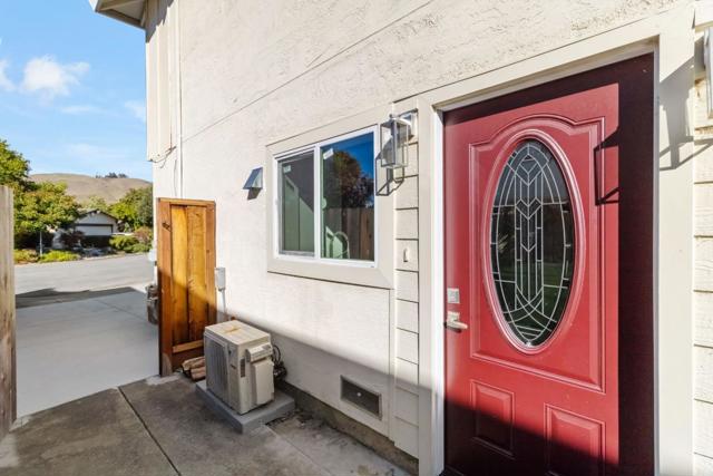 294 Rosado Road, Fremont CA: https://media.crmls.org/mediaz/51c8d60f-01a3-4590-9154-66eedddb9427.jpg