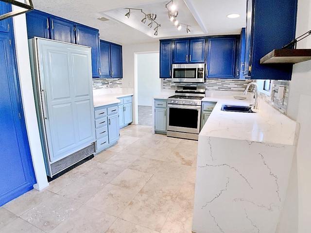 49035 Serenata Court, La Quinta CA: https://media.crmls.org/mediaz/51c8e57c-3f8b-4927-bfff-6bc781806c55.jpg