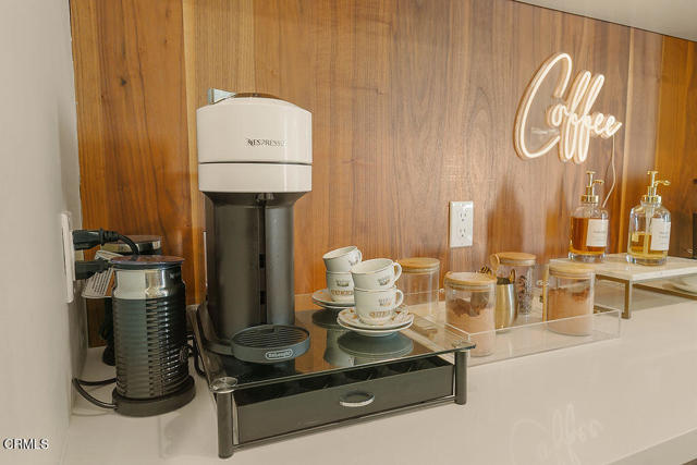 Detail Gallery Image 17 of 66 For 2417 E Hillcrest Dr, Thousand Oaks,  CA 91362 - 4 Beds | 3/1 Baths