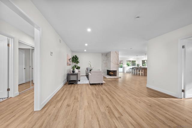 12195 San Tomas Pl, San Diego CA: https://media.crmls.org/mediaz/51ca4b0c-3ce0-499a-b338-563799cbc4d7.jpg