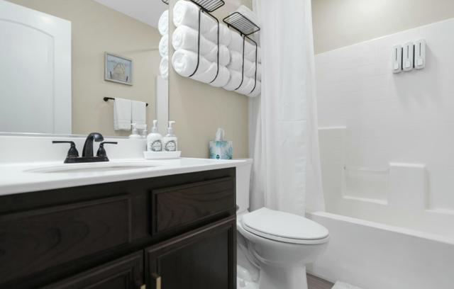 84131 Azzura Way, Indio CA: https://media.crmls.org/mediaz/51cad8ef-5d0a-4180-89e6-95268878ff51.jpg