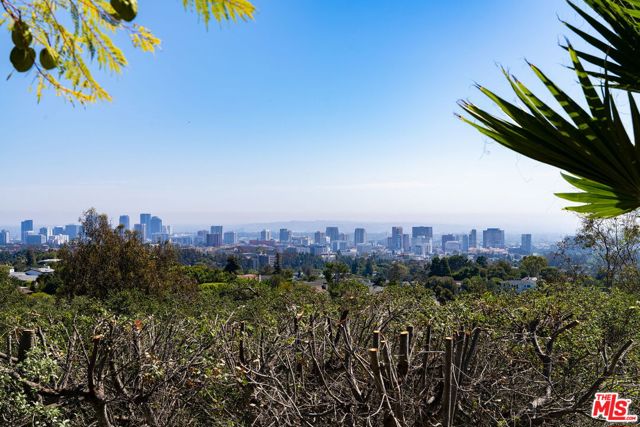 780 Linda Flora Drive, Los Angeles, California 90049, 4 Bedrooms Bedrooms, ,6 BathroomsBathrooms,Single Family Residence,For Sale,Linda Flora,24446429