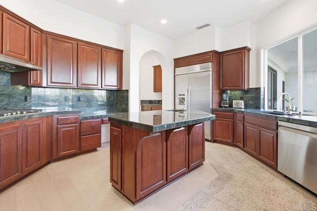 2241 Via Corto, Fallbrook CA: https://media.crmls.org/mediaz/51cbff82-b0a6-4544-a4ae-b05c627bf8ca.jpg