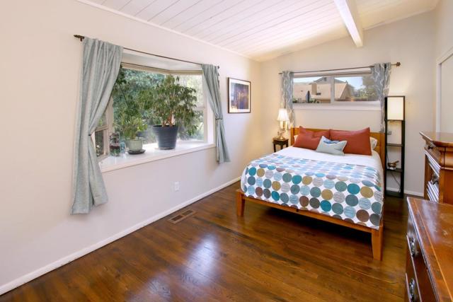 620 Rio Del Mar Boulevard, Aptos CA: https://media.crmls.org/mediaz/51cd93b2-5567-4a28-a8f4-09bc67e5ca6c.jpg