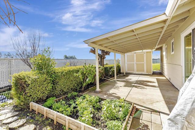 7381 Furlong Avenue, Gilroy CA: https://media.crmls.org/mediaz/51cd9f25-d6cc-43a2-a62d-0cf092eaffab.jpg