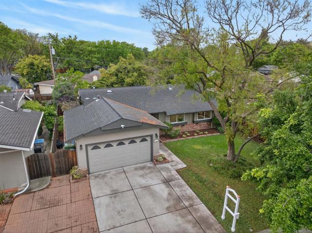 2467 Nightingale Drive, San Jose CA: https://media.crmls.org/mediaz/51cdd561-6427-4596-97ae-8789ad6cc5e5.jpg