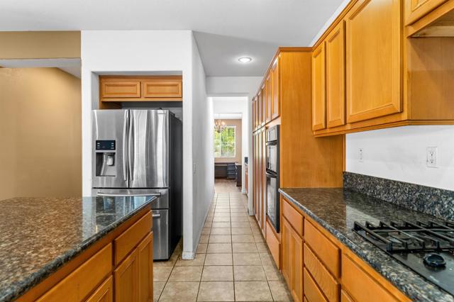 1049 Boulder, Oceanside CA: https://media.crmls.org/mediaz/51ceb319-8504-4bf0-a670-50f7b15cb20f.jpg