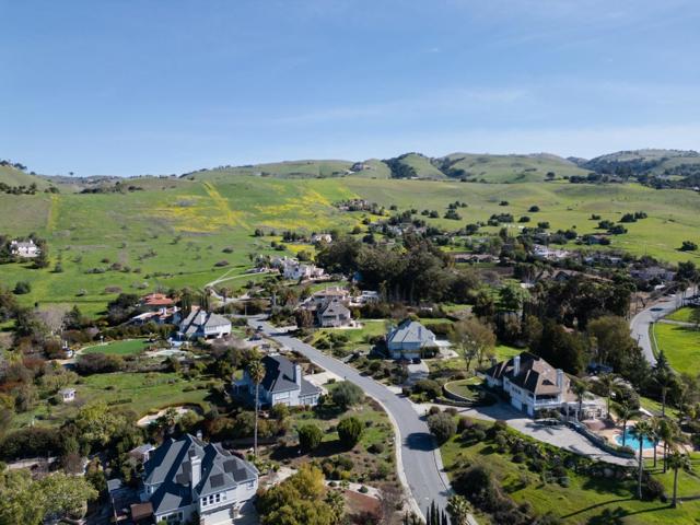 3650 Valley Ridge Lane, San Jose CA: https://media.crmls.org/mediaz/51cf12d7-a34b-4394-b5c7-d918cba4cf21.jpg