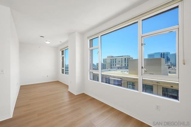 530 K Street, San Diego CA: https://media.crmls.org/mediaz/51cf1a67-412f-4730-9430-32c51081a16d.jpg