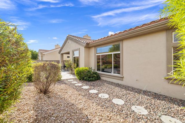 78462 Palm Tree Avenue, Palm Desert CA: https://media.crmls.org/mediaz/51cfe783-9404-4c20-a865-1b9e8eadbaad.jpg