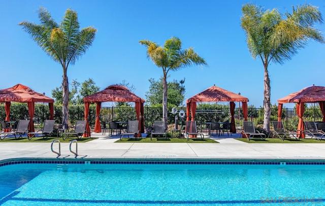 10637 Golden Willow Tr, San Diego CA: https://media.crmls.org/mediaz/51d0138f-62be-49c1-9dac-0f5a6271581f.jpg