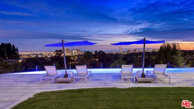 1169 Loma Linda Drive, Beverly Hills CA: https://media.crmls.org/mediaz/51d135b6-553d-4515-b4c9-152e927c0579.jpg