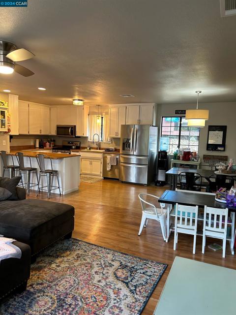 Image 2 of 9 For 1700 Tecolote Dr