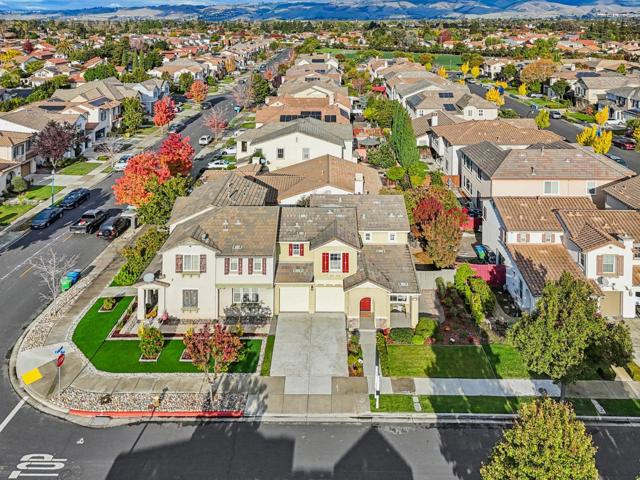 34103 Zaner Way, Union City CA: https://media.crmls.org/mediaz/51d1a479-b494-49de-8a6c-4ab7553cc9d6.jpg