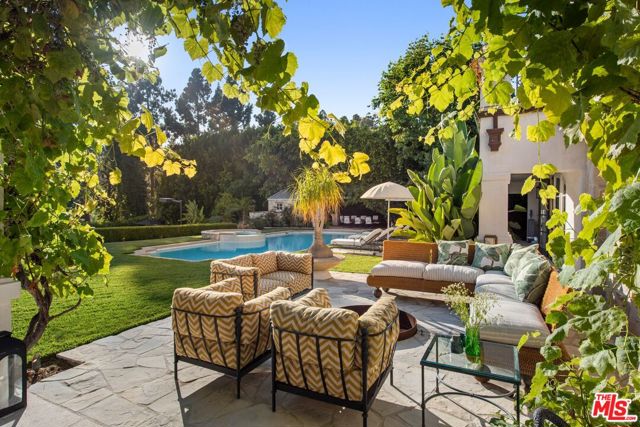 Image 47 of 61 For 9966 Sunset Boulevard