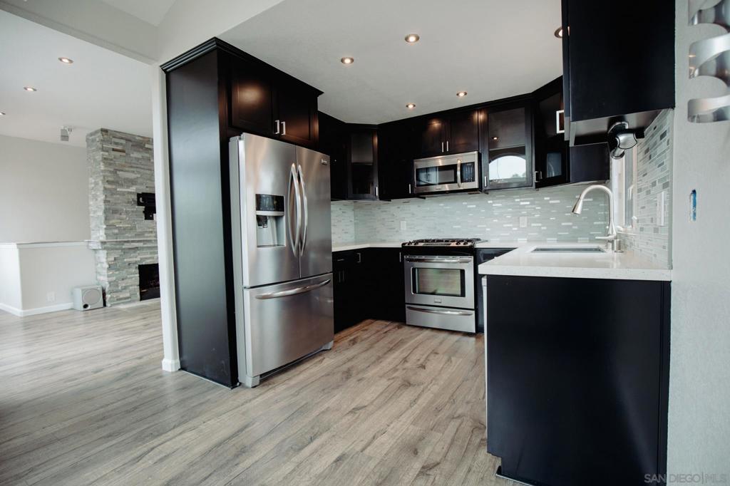 MLS #250036539SD img 9