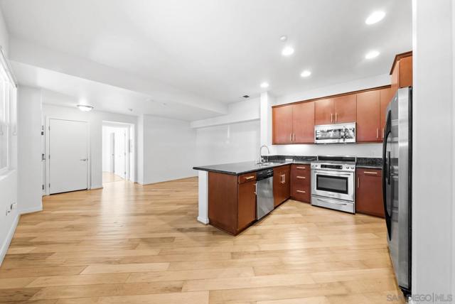 3687 4Th Ave, San Diego CA: https://media.crmls.org/mediaz/51d243fb-3240-4399-a9b8-8a165d2dfbe2.jpg