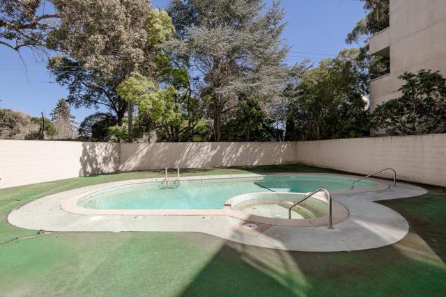 1515 Arc Way, Burlingame CA: https://media.crmls.org/mediaz/51d2b4d3-8f53-46b6-b13f-dfb1271ad7de.jpg