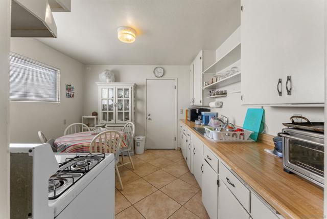 3317 19 Jemez Dr, San Diego CA: https://media.crmls.org/mediaz/51d2e273-9e78-4b8c-8933-c9f1d8064d73.jpg