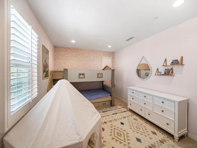916 Camino Aldea, Chula Vista CA: https://media.crmls.org/mediaz/51d3654f-9ac3-4ab1-9025-379c4cbc4f13.jpg