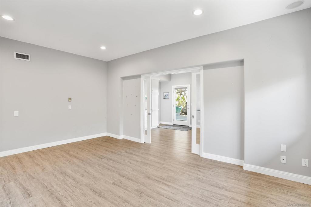 MLS #250035696SD image #38