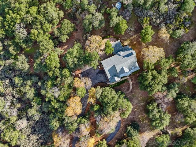 3591 Deer lake Park Rd, Julian CA: https://media.crmls.org/mediaz/51d436d5-f33f-46b0-bc3d-7b3013afc1a7.jpg