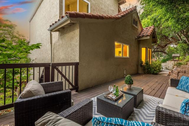 2820 Cedarwood Way, Carlsbad CA: https://media.crmls.org/mediaz/51d48376-eb61-479b-9192-f4180a6e4189.jpg