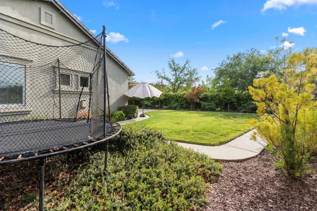 505 Porter Court, Folsom CA: https://media.crmls.org/mediaz/51d4f04c-8aa2-4273-bf9f-b8a914690508.jpg