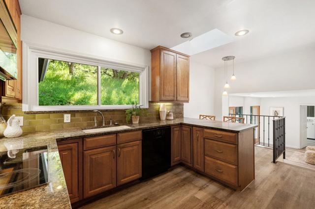 2085 Edgewood Road, Redwood City CA: https://media.crmls.org/mediaz/51d61f5e-0c60-4cde-a879-f568dfc82817.jpg