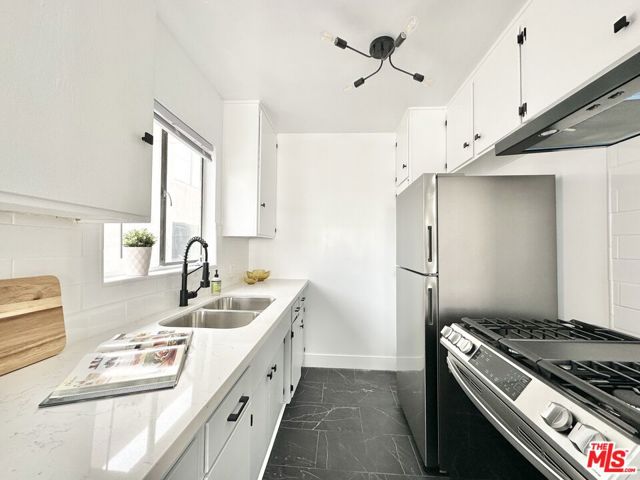 8514 Sherwood Drive photo 3