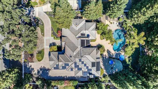 7832 Foothill Rd, Pleasanton CA: https://media.crmls.org/mediaz/51d6a997-a7d0-4451-80dc-798311bf5fd2.jpg