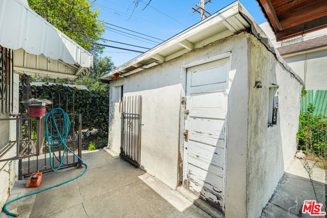 414 N Ditman Avenue, Los Angeles CA: https://media.crmls.org/mediaz/51d7cf86-9fd1-45a6-9f6f-01d1e03ed554.jpg
