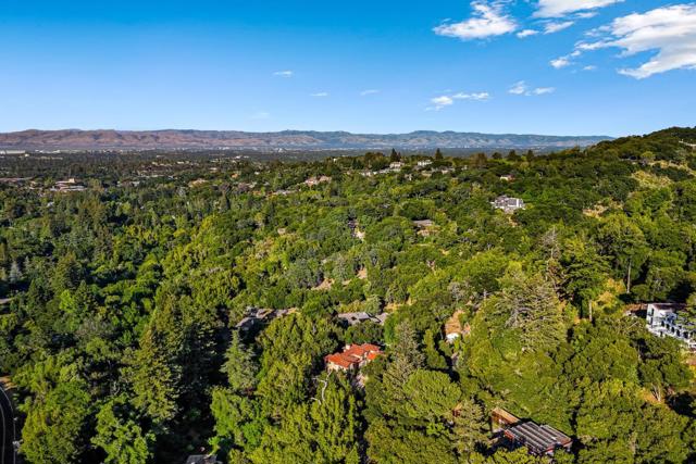 11860 Francemont Drive, Los Altos Hills CA: https://media.crmls.org/mediaz/51d816f3-e24a-47ce-ad86-034f9a0db7fe.jpg