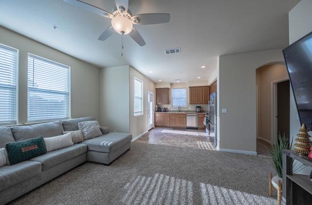 670 Bikle Drive, King City CA: https://media.crmls.org/mediaz/51d8a353-e91f-4ff4-863f-0597d0e83e84.jpg