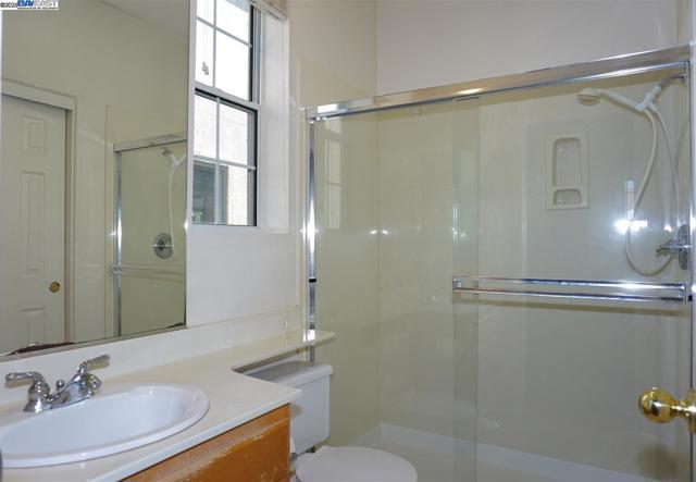 30278 Willowbrook Rd, Hayward CA: https://media.crmls.org/mediaz/51d8a9fd-838f-419a-8746-1cf5ee36c793.jpg