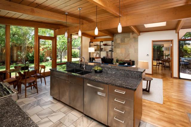 86 Roosevelt Circle, Palo Alto CA: https://media.crmls.org/mediaz/51d8ba4f-68be-4018-a0a1-948b8dd4bf7e.jpg